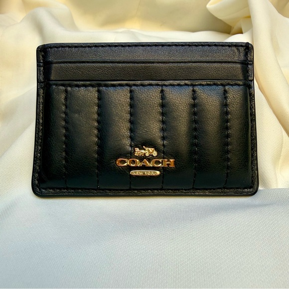 COACH Linear Quilting Card Case in Black Nappa Leather 2980 - Picture 4 of 10
